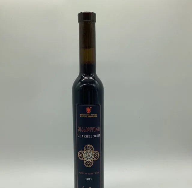 Flasche Usakhelouri 2019 von Khareba